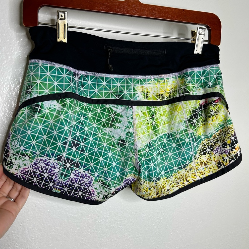 Lululemon Tracker Short II Paradise Grid 4 RARE - Picture 5 of 9